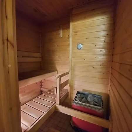 Saunallinen Kaksio Laehellae Keskustaa *